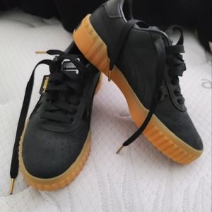 PUMA woman shoes